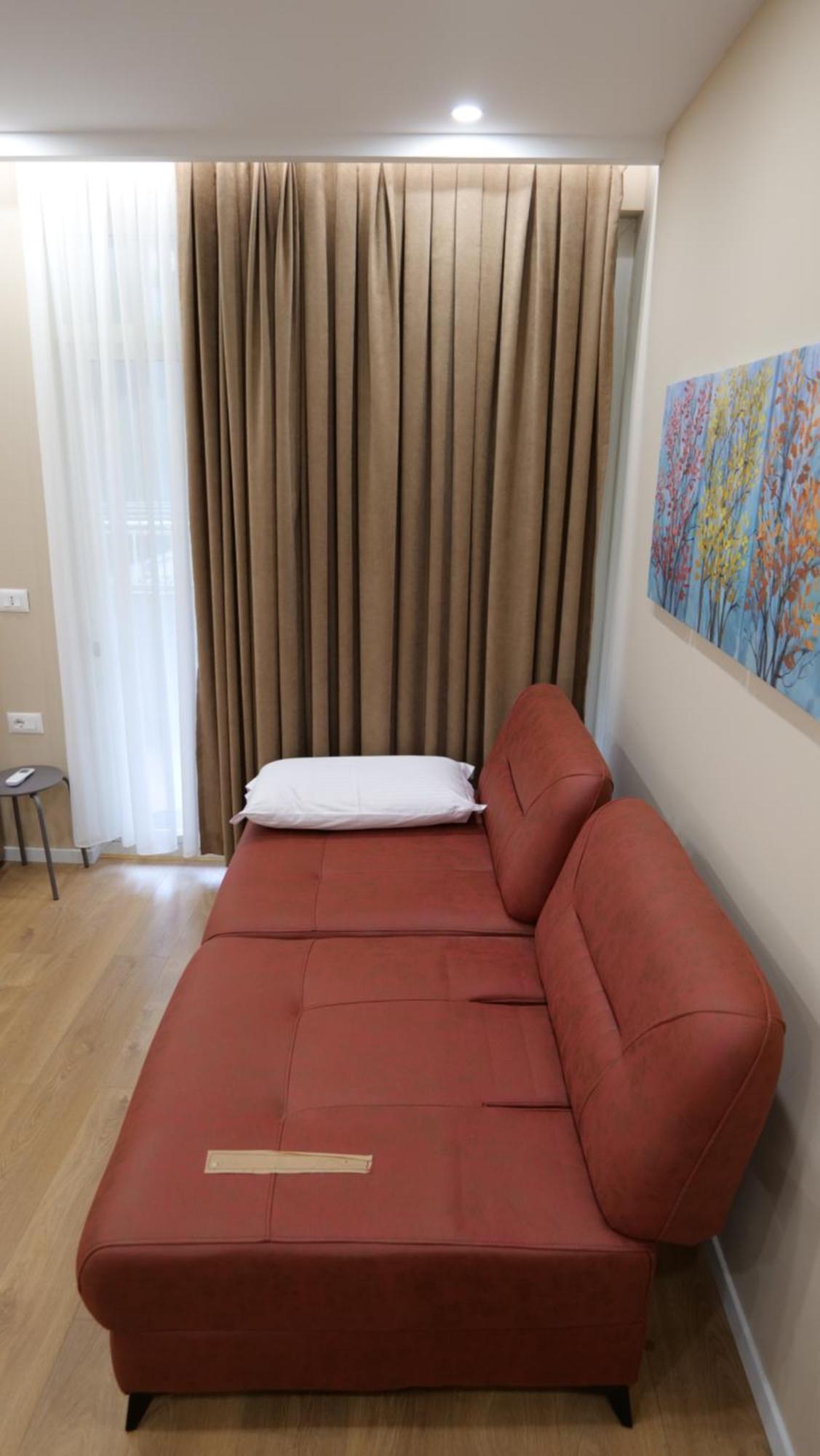 Kristi Apartments 03 Tirana Bagian luar foto